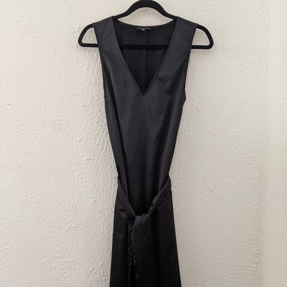 Universal Standard Sleeveless V-neck Dress